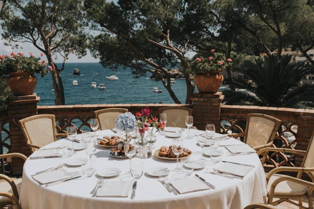 Wedding table at Sant'Andrea Hotel Taormina